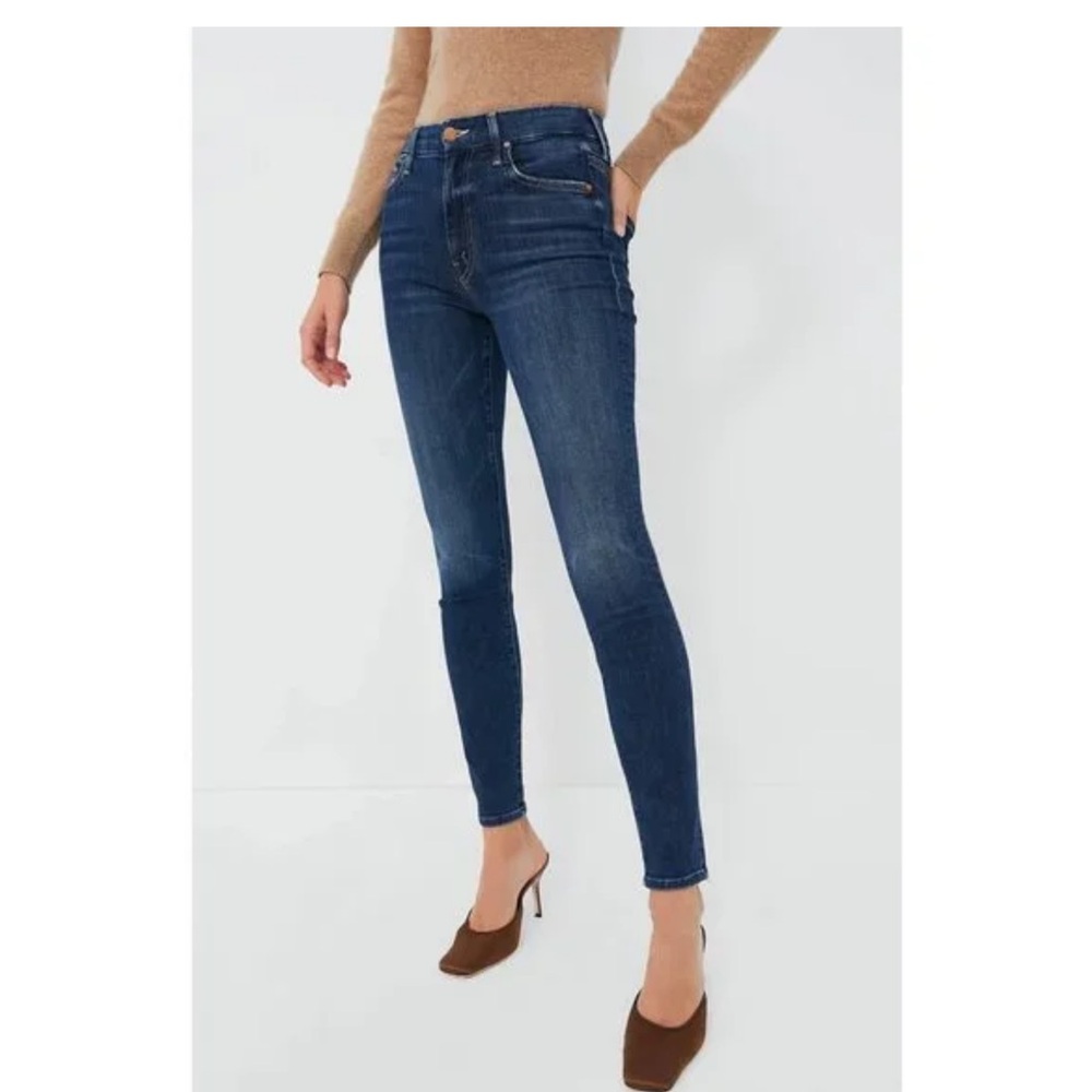 NWOT - Mother High Waisted Looker - Size 30. Color: Teaming Up